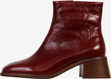Ankle boots di Emilie Karston in rosso: frontale