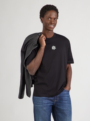 ARMANI EXCHANGE T-shirt i svart