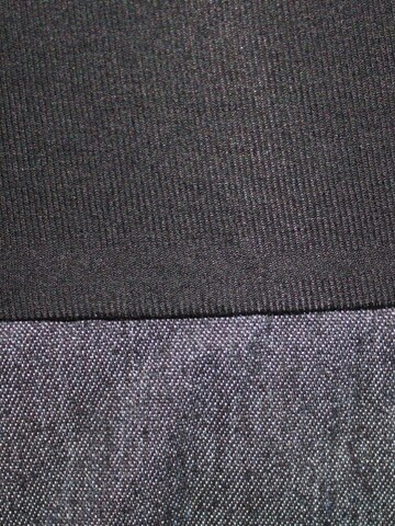 dunkle design Skirt in Blue