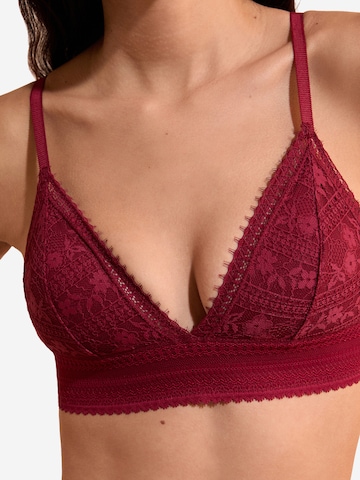 Triangolo Reggiseno 'Aura' di ETAM in rosso