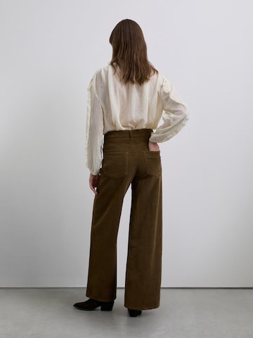 Regular Pantalon Scalpers en marron