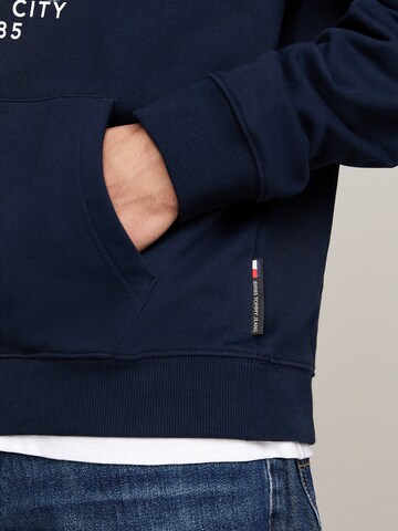 Tommy Jeans Sweatshirt in Blau