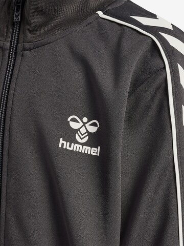Hummel Trainingsanzug 'Track' in Grau