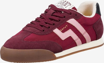 Baskets basses GANT en rouge : devant