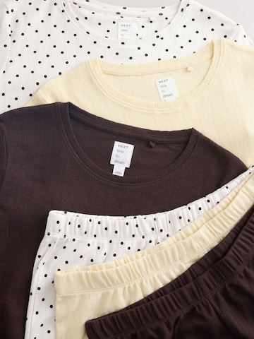 Next Shorty in Beige