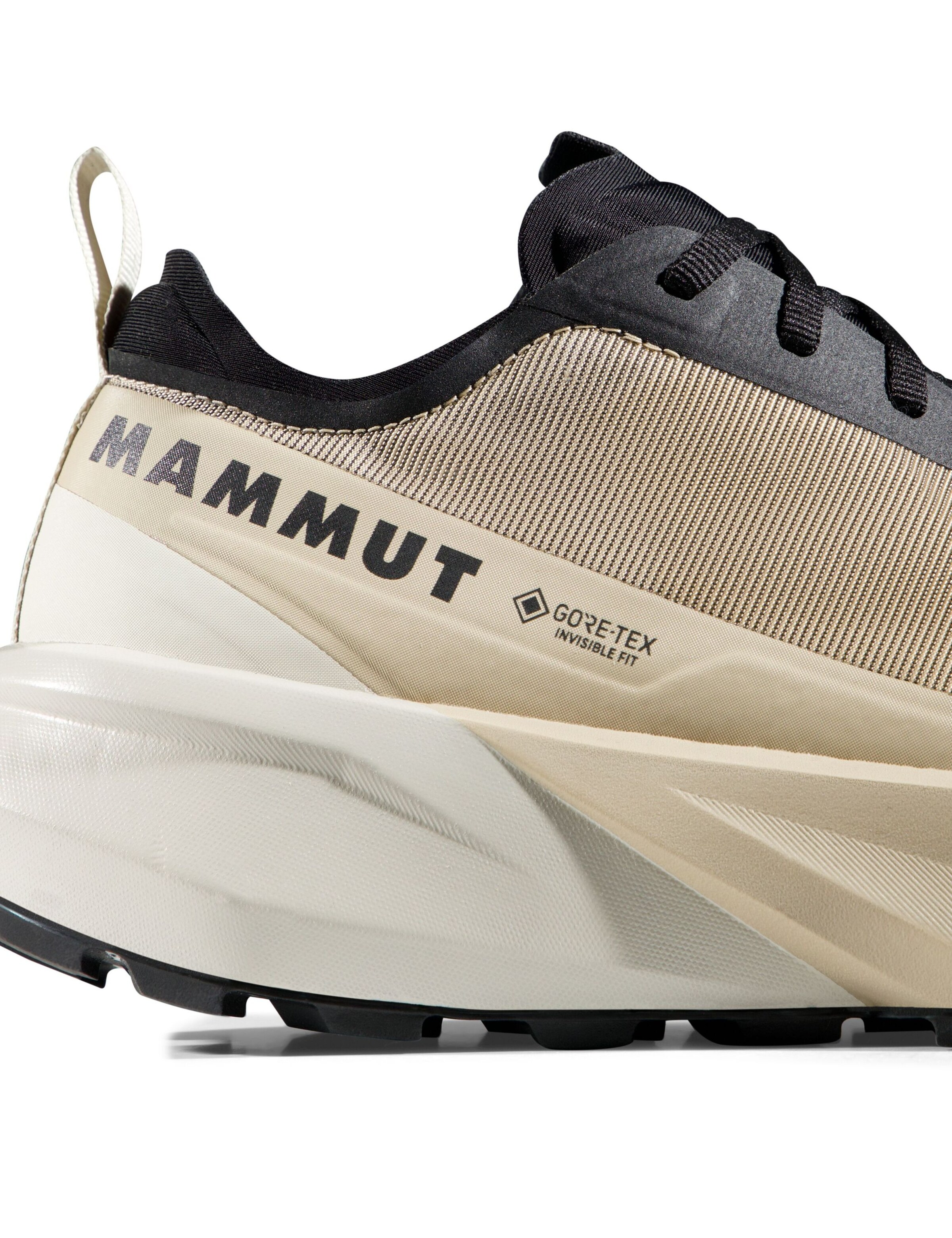 MAMMUT Flats in Beige