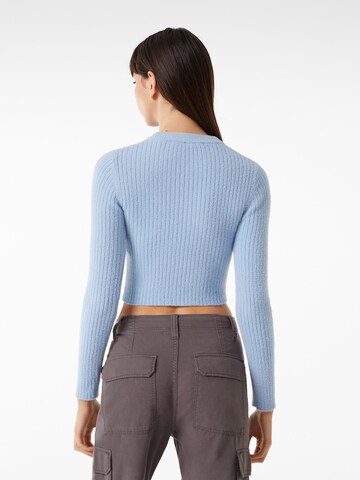 Pull-over Bershka en bleu