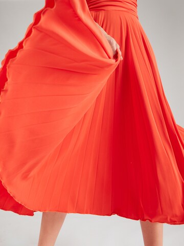 Robe Closet London en orange