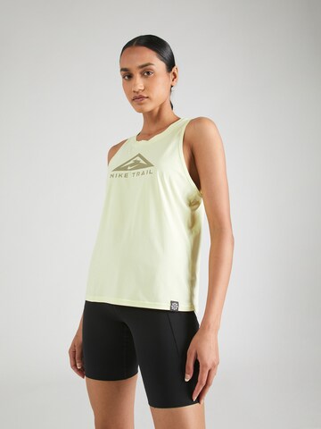 NIKE Sporttop 'TRAIL' in Groen: voorkant