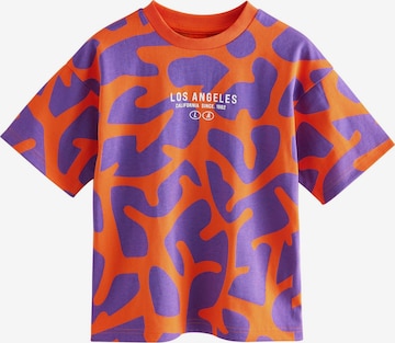 Next Paita värissä punainen: etupuoli