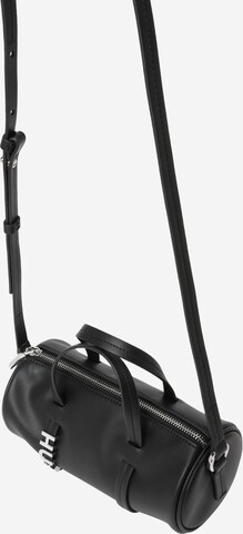 HUGO Τσάντα ώμου σε μαύρο: μπροστά
