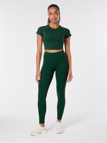 Sport top de la YO-GAYA pe verde