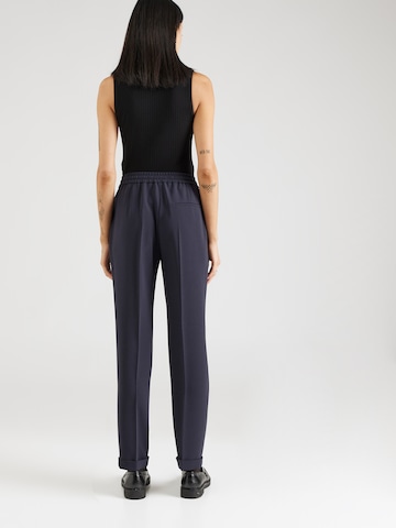 Tapered Pantaloni con pieghe 'Tariyanah' di BOSS in blu