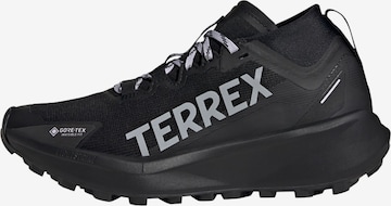 ADIDAS TERREX - Zapatos bajos 'Agravic' en negro: frente