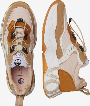 Voile blanche Veterschoen 'CLUB105.' in Beige: voorkant