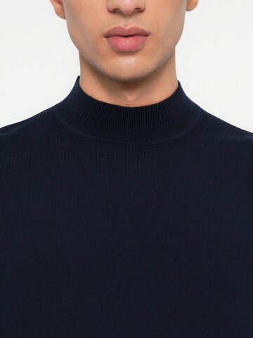 Calvin Klein Sweater in Blue