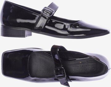 Office London Flats & Loafers in 37 in Black: front