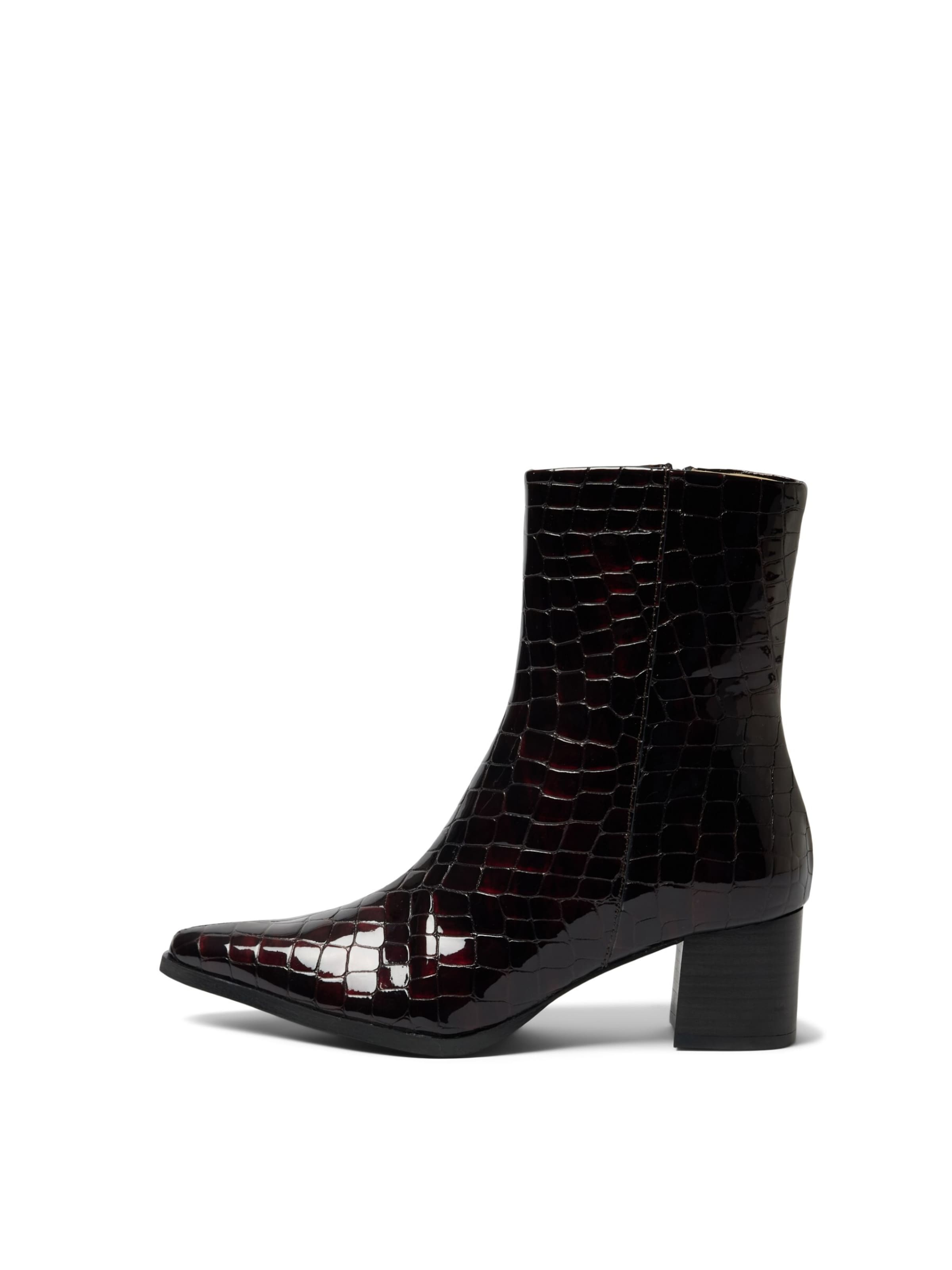 SELECTED - Botines en rojo: frente