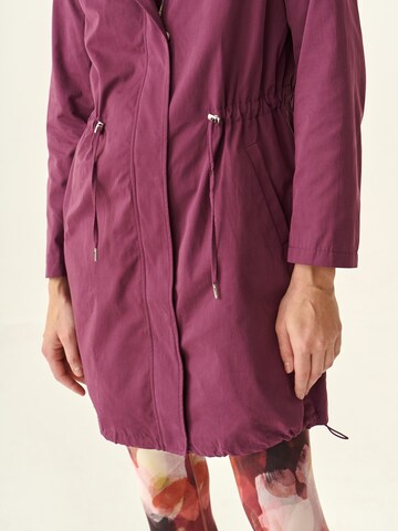 Veste mi-saison 'Implodi' TATUUM en violet
