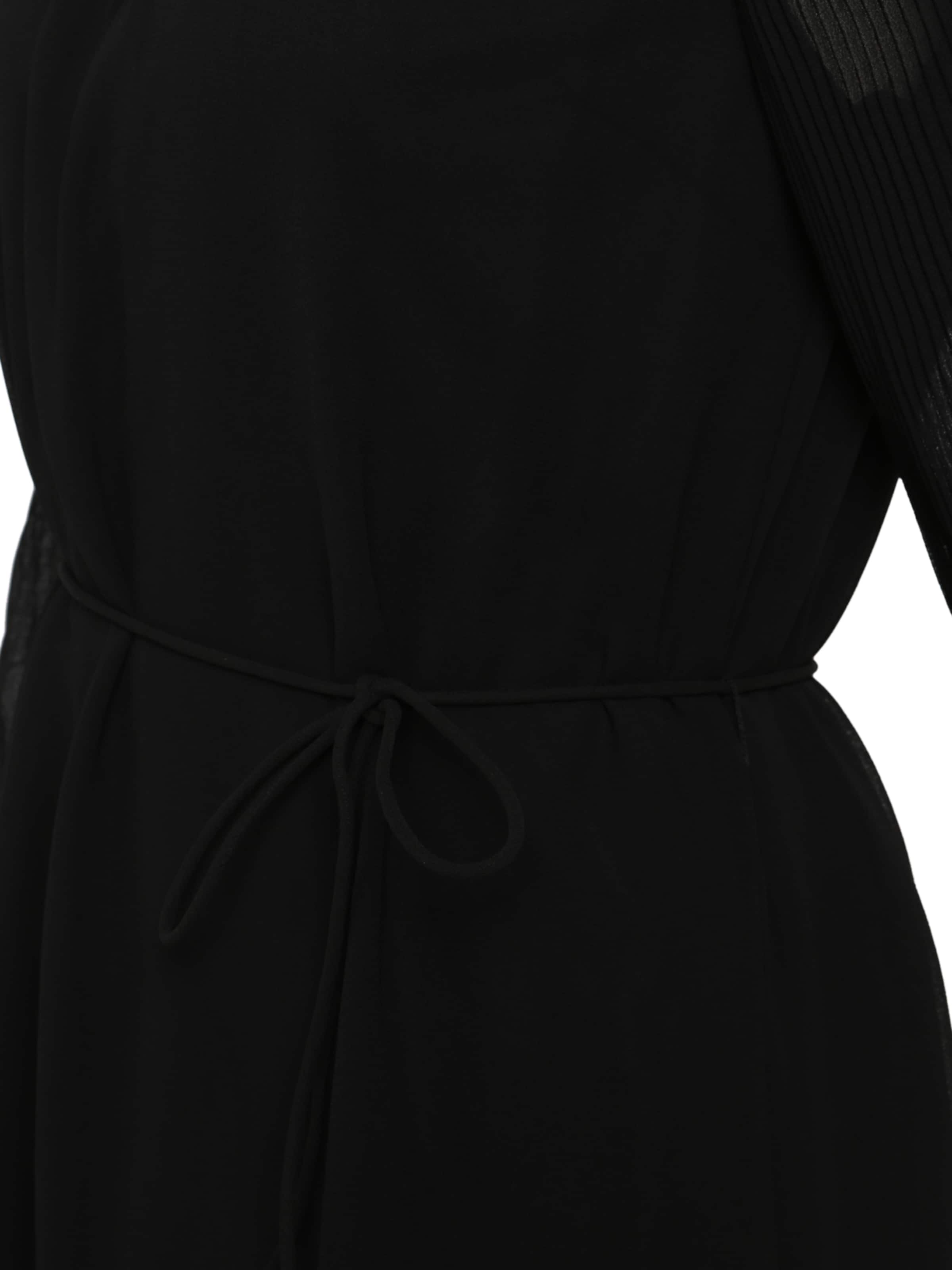 Abito 'VMHERLE' di Vero Moda Petite in nero