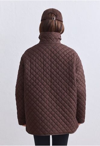 Veste de sport Aim'n en marron