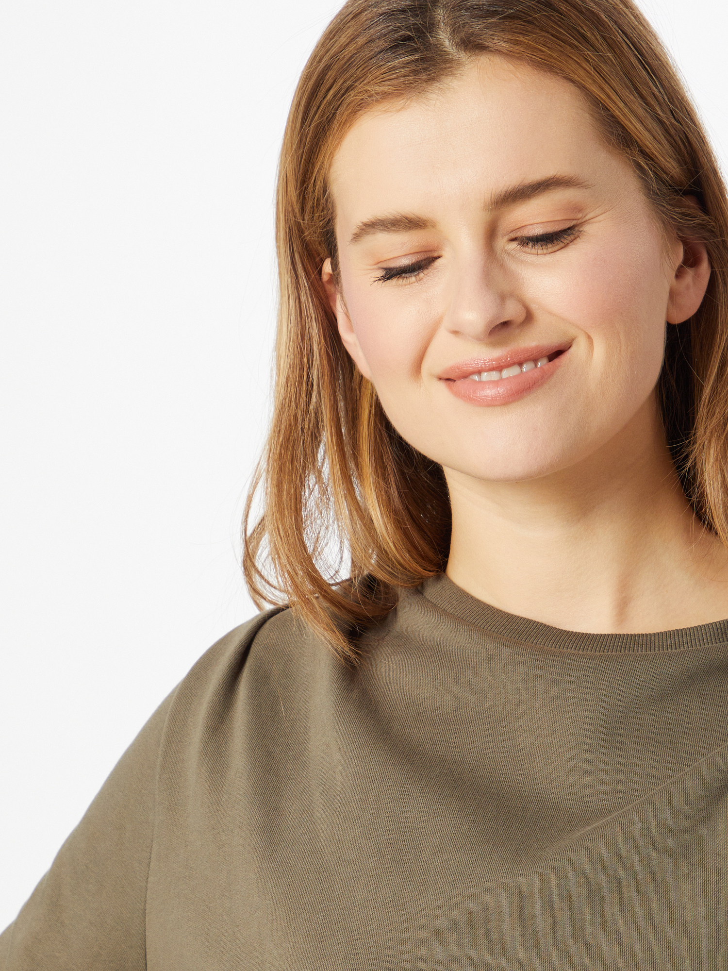 Noisy may Sweatshirt JOAN in Oliv Noisy may Sweatshirt JOAN in Oliv