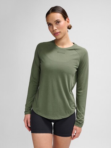 Hummel Performance Shirt in Green: front