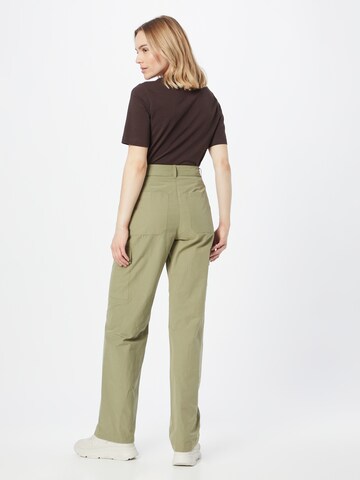 Nasty Gal - Loosefit Calças com pregas em verde