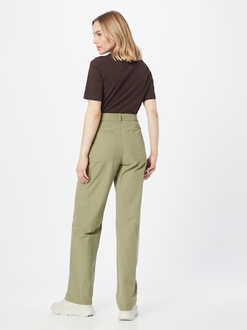 Nasty Gal Loose fit Pleat-Front Pants in Green