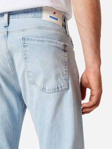 Mavi Tapered Jeans 'MILAN' in Blau