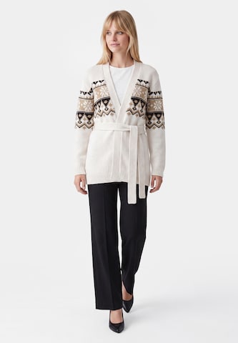 Cardigan Usha en blanc