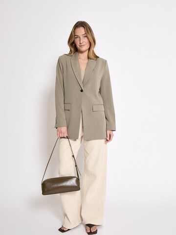 Blazer 'Cindy' di Peppercorn in beige