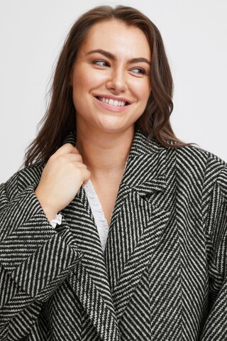 Cappotto di mezza stagione 'Palma' di Fransa Curve in nero