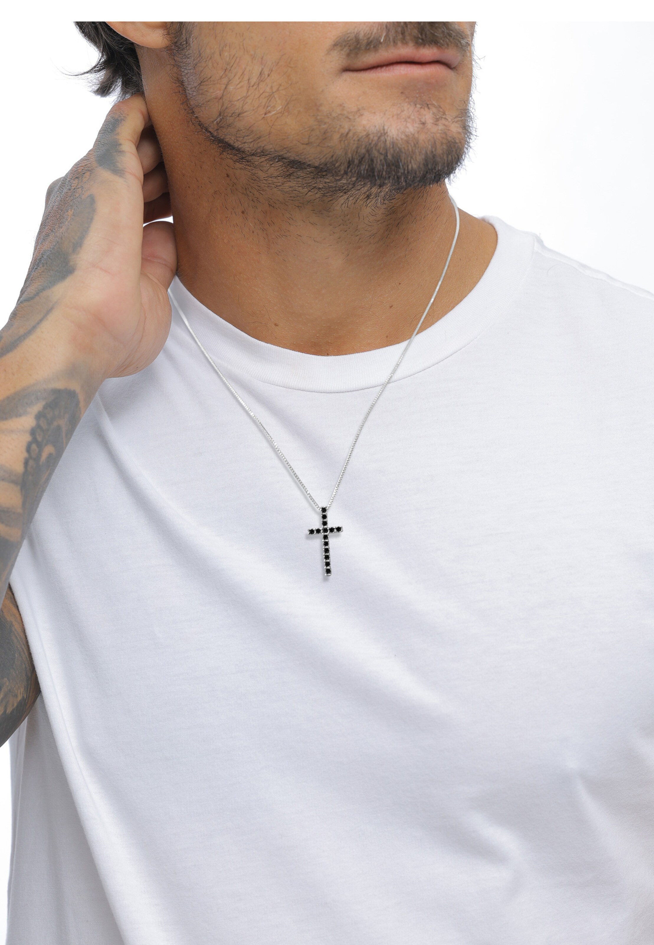 Chaîne 'Kreuz' KUZZOI en argent : devant