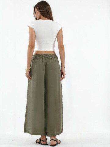 Wide leg Pantaloni 'Hose' di Hiccup in verde
