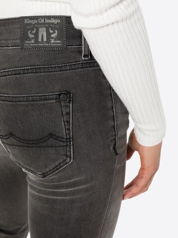 Kings Of Indigo Skinny Jeans 'JUNO' in Schwarz