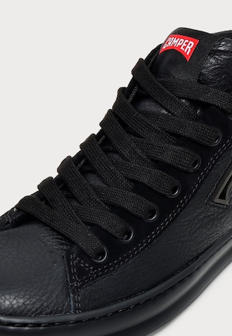 Baskets hautes 'Runner Four' CAMPER en noir