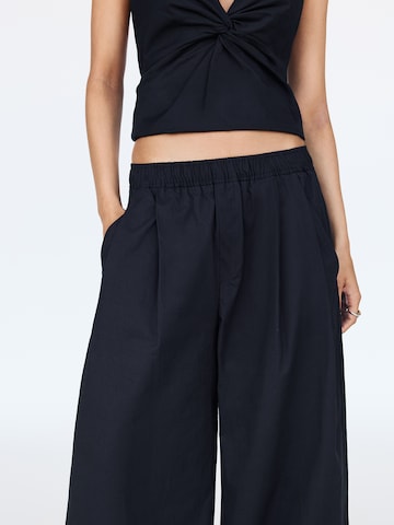 Pull&Bear Wide Leg Hose in Blau
