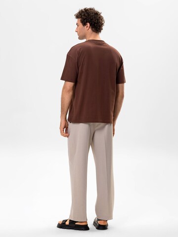 Antioch Μπλουζάκι σε καφέ