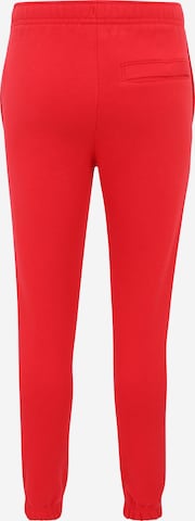 Nike Sportswear Tapered Byxa 'Club Fleece' i röd