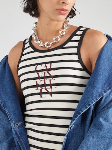Calvin Klein Jeans Рокля в бяло