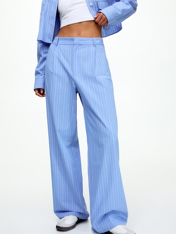 Pull&Bear Bő szár Élére vasalt nadrágok - kék: elől