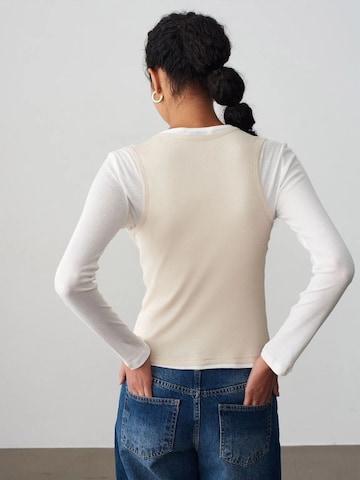 Top di Dilvin in colori misti