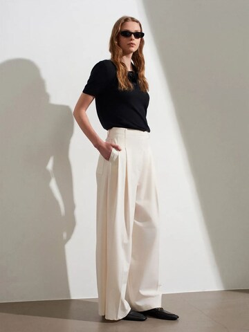Dilvin Wide leg Pants in Beige