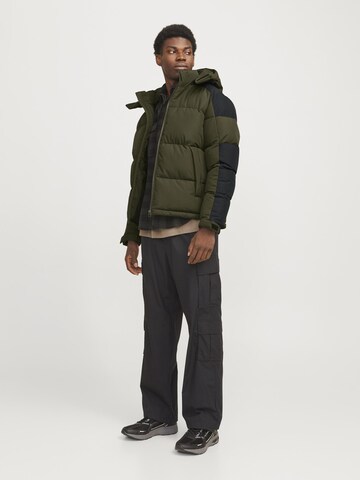 Veste d’hiver 'JCOAero' JACK & JONES en vert