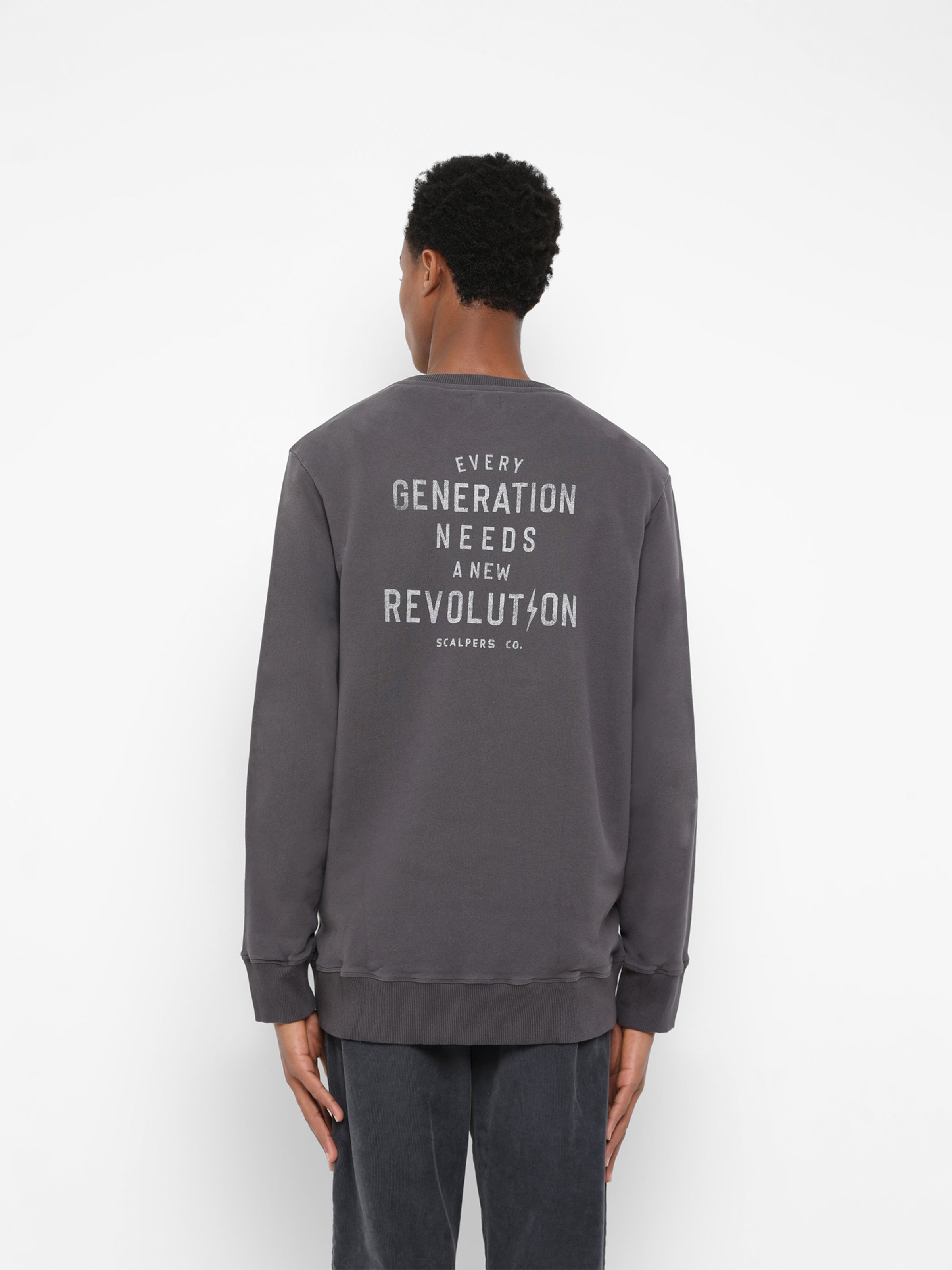 Sweats Sweat-shirt Revolution Scalpers en Gris Foncé 