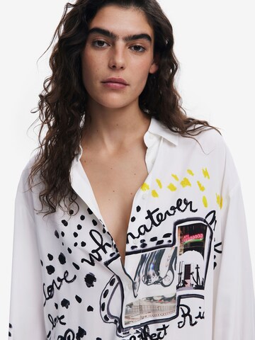 Desigual Μπλουζάκι σε λευκό