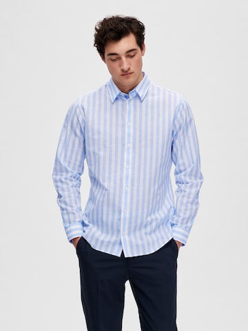 Coupe slim Chemise business SELECTED HOMME en bleu : devant