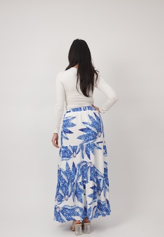 Elara Rok in Blauw