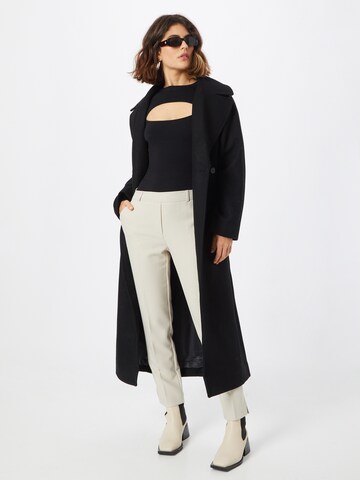 COMMA Regular Bügelfaltenhose in Beige